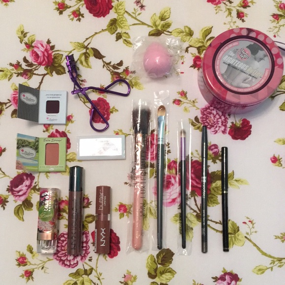 ipsy Other - New makeup lot!